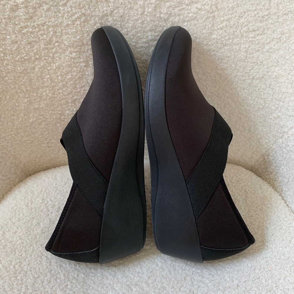 Crocs Women's Busy Day Stretch Wedge Dual Comfort Black Size 11 Slip On Shoes - Picture 5 of 12